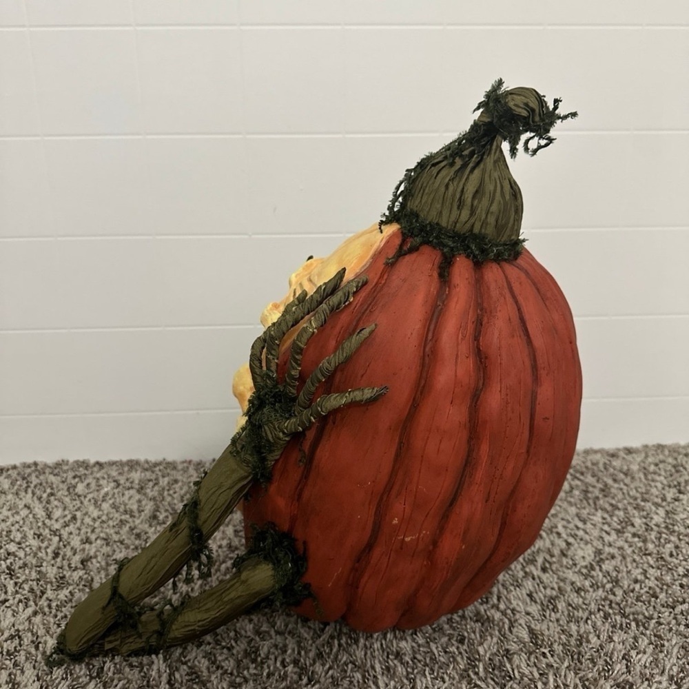 Katherine's Collection Haunted pumpkin - Picture 7 of 7